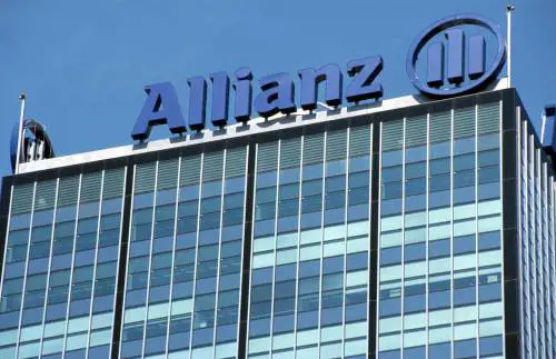 Guardabarche e hostess: vita da studenti al Nautico