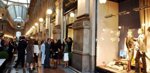 S. Andrea, la protesta blocca le sale operatorie