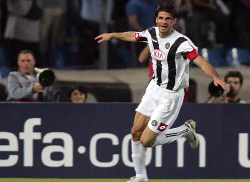 COSTANTINO SBARCA SULL«ISOLA»