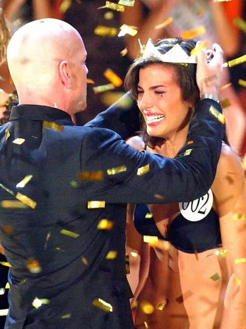 Bondi più forte Il titolo  vola in Borsa