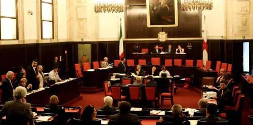 Sinistra messa sotto scacco dai ribelli dellAlta velocità