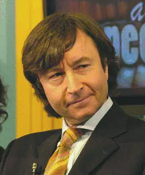 Tra muscoli, riccioli ed eleganza ecco i belli del giornalismo genovese