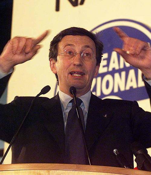 An, La Spezia lancia l’ultimatum a Fini: «O Minasso o noi»