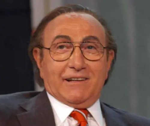 «Il nostro calcio vince con scarpe usate»