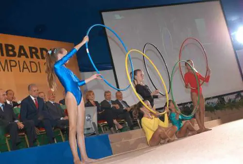 Banlieue più calme, ma il governo non fa sconti