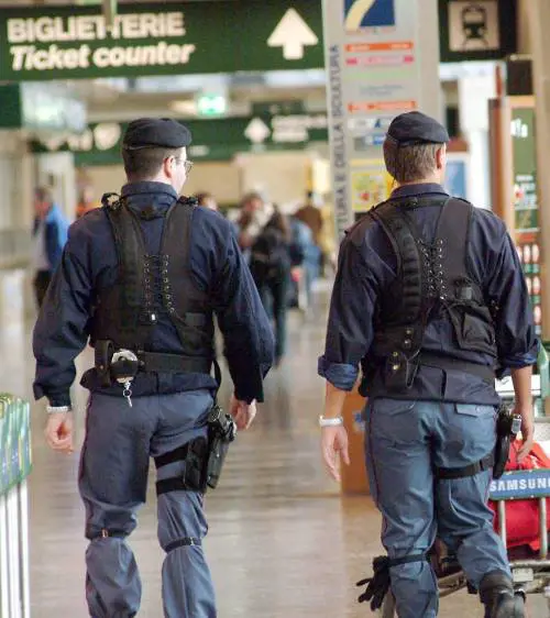 Teheran, nuova manifestazione davanti allambasciata dItalia