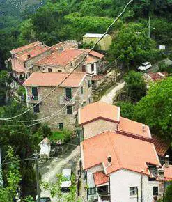 Il borgo fantasma diventa «hotel paese»