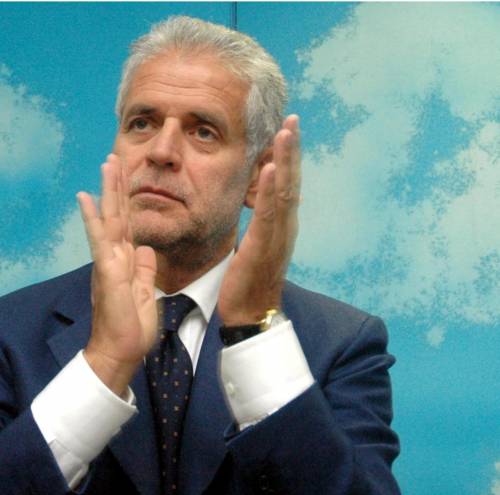 Formigoni «Chi viola  il patto pagherà»