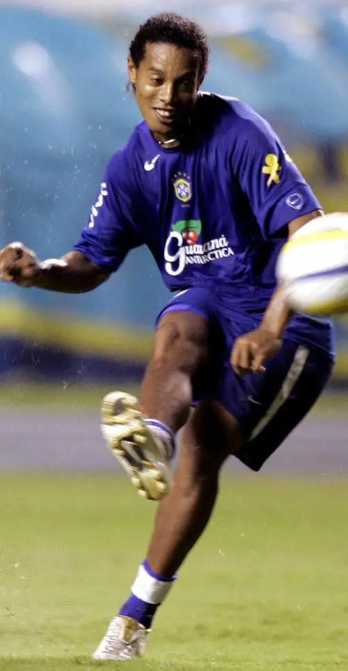 Francia, avvisi anche sul vino «Lalcol fa male alla salute»