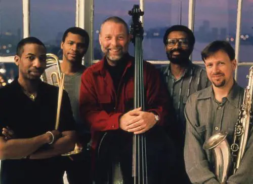 Malgrado l1-1 finale la partita con la Fiorentina fa tornare un po di buon umore in casa giallorossa, anche per la buona prestazione del barese Tommasi e Cassano, due sorrisi per un gol Il centrocampista tornato a segnare dopo 31 mesi: «Lemozione p