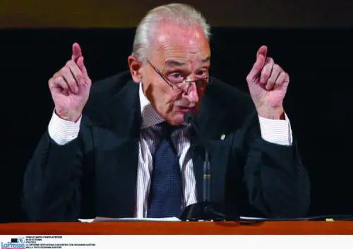 Dal fabbro alla sagra I quartieri in una guida