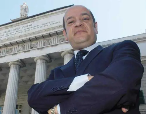 Il Carlo Felice getta la «maschera»