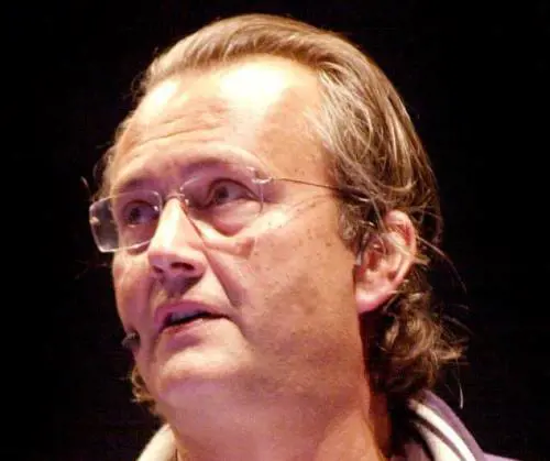 Bilancio Un mare di carta invade laula