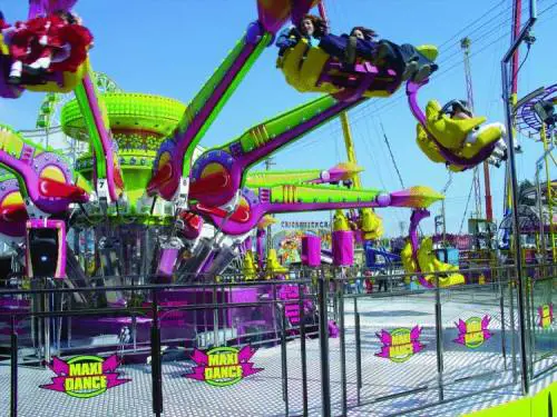 Il Palasport come un grande luna park