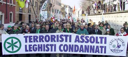 «Via Lecco, i conti non tornano Spariti dalla lista nove bambini»