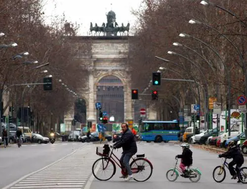 Vieri: «Resto allInter per Mancini» Moggi: «Tra un anno avrò Cassano»