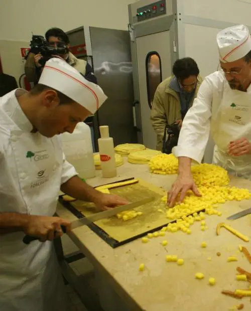 Aviaria, lOms esclude il contagio da uomo a uomo