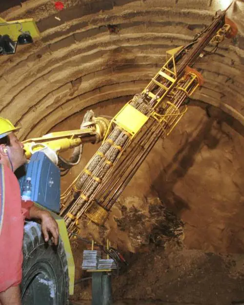 Viaggio tra i comitati che vogliono far perdere il treno all’economia