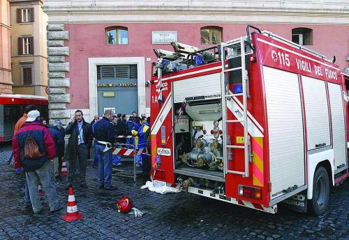 Polizza gratis anti scippi ai genovesi over 75