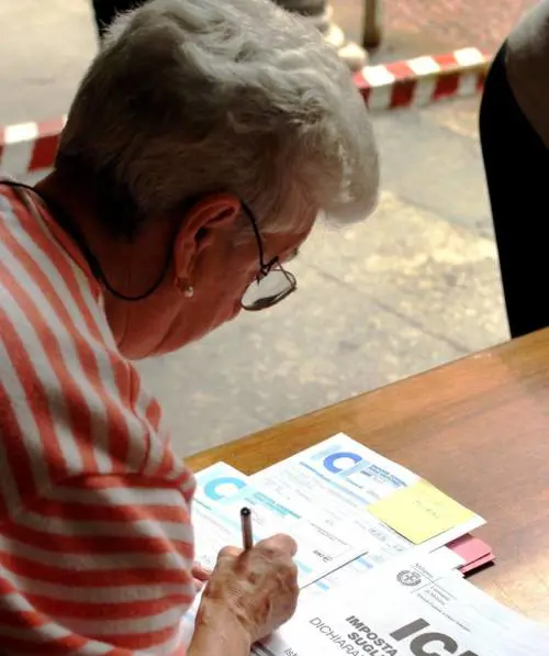 Non è povera per 100 euro