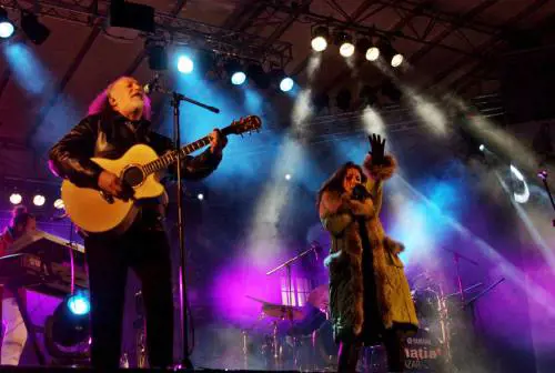 Contratto in concessionaria per una copertura completa