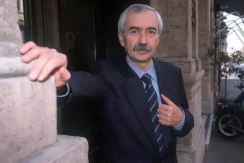 La mimosa col burka non convince la Lega