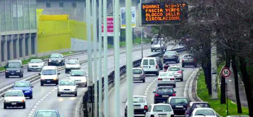 Lo strano valzer dei dipendenti: dal Comune allAma e ritorno