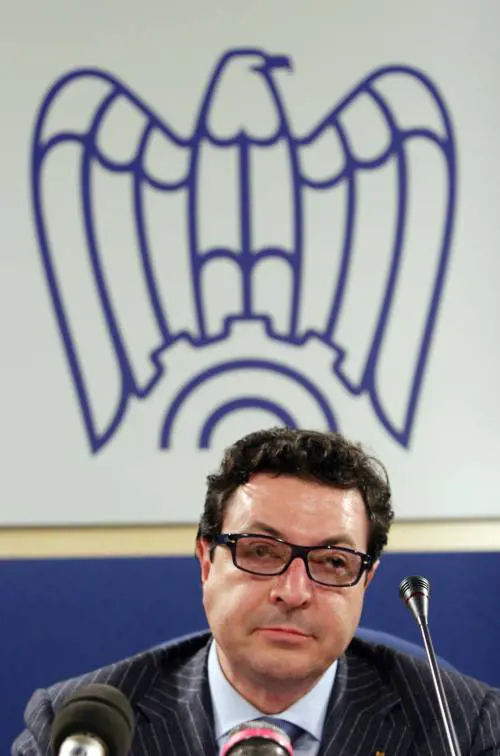 Ulivo allassalto di Mediaset Berlusconi: antidemocratici