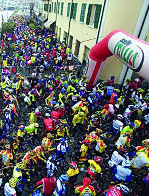 La Buy casalinga disperata tra nevrosi, corna e passioni