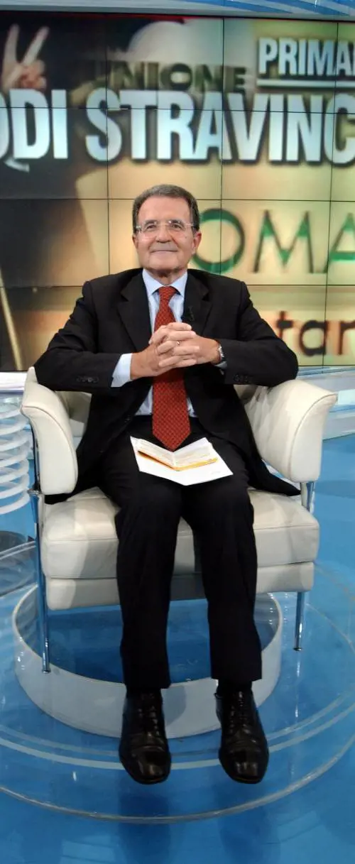 Meglio due ore con Bruce che la sexy Sharon