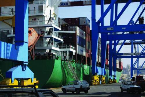 Il porto di Genova è già al massimo: impossibile sbarcare più container