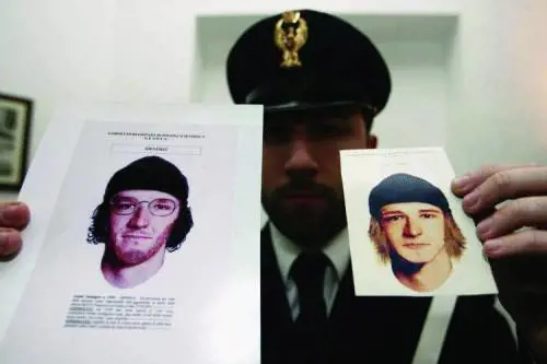 Tutti «vedono» il mostro, lui colpisce ancora