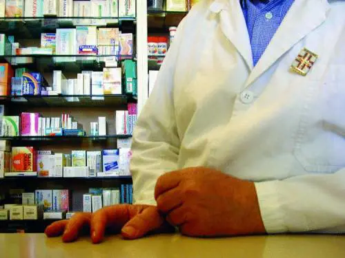 Regalare una medicina per solidarietà