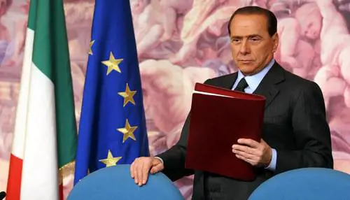 Muore il marito Dopo 3 giorni si butta nel vuoto