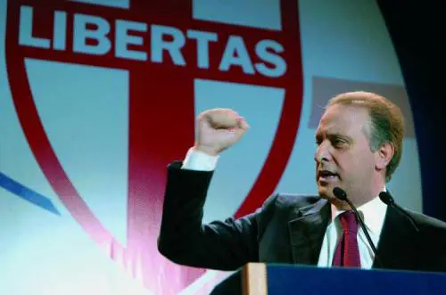 Berlusconi: mai trattative su un candidato dellex Pci