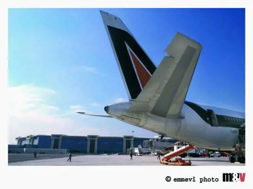 I panzer tedeschi travolgono anche l’Ecuador 