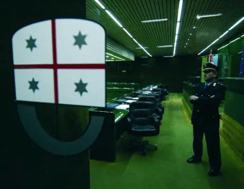 Laddio di Bonello scopre la crisi dellintera sinistra