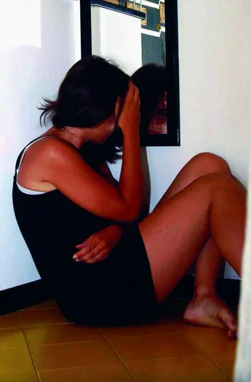 Alassio, marocchino violenta 14enne