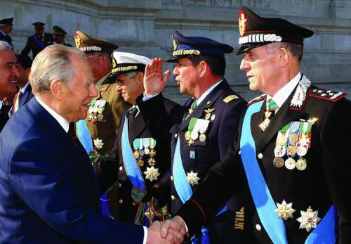 Dopo l’esercito e l’Arma il generale sceglie di fare il top manager