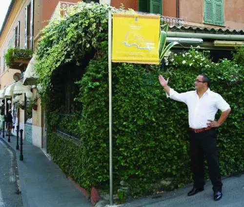 Percorsi arcobaleno per scoprire Santa