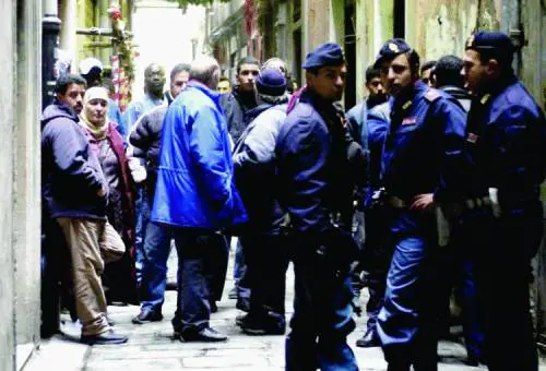 I Pensionati «sfiduciano» prefetto e questore