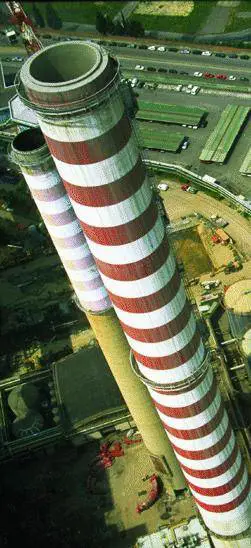 Sport, burattini e giochi nella centrale Enel