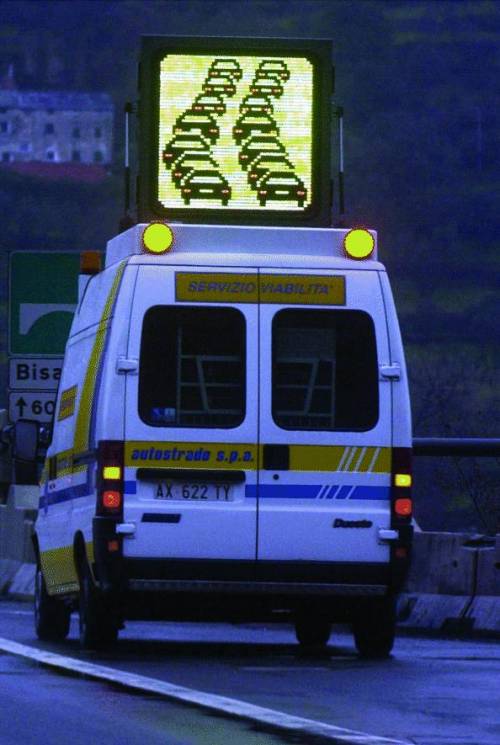 Decine di chilometri di coda sulle autostrade