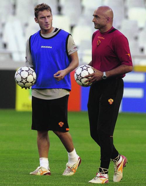 La Roma a Valencia Una notte per Totti