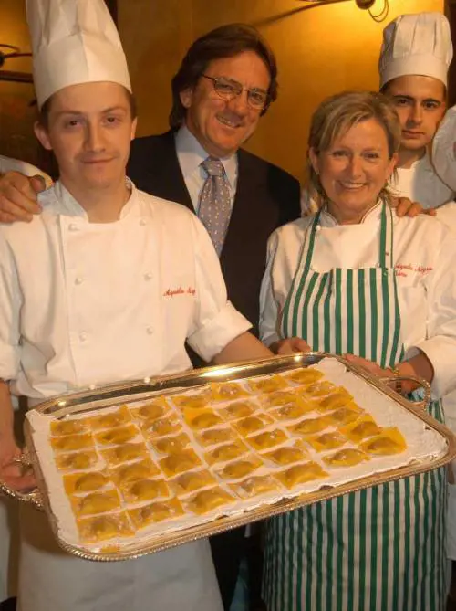 Caldarroste per tutti e un mosaico di sapori nellantica abbazia