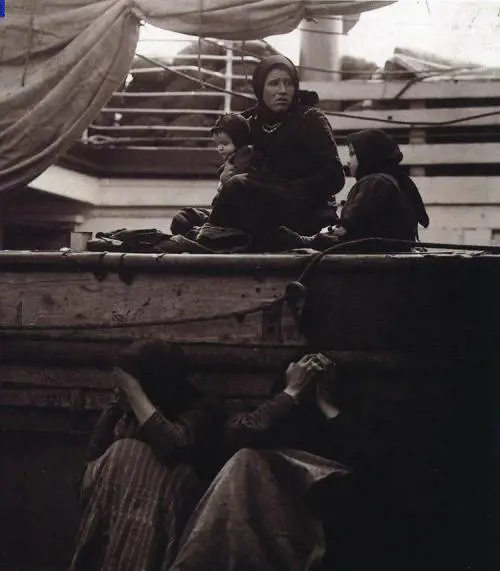 Sta prendendo corpo il progetto promosso dal Centro internazionale studi emigrazione italiana. In primavera la mostra «Prossima partenza New York» Un museo ricorderà chi fuggiva dallItalia