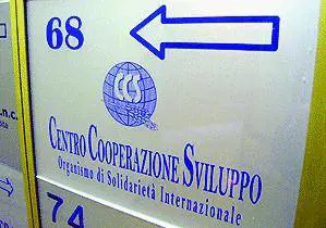 La Onlus si defila Convegno annullato