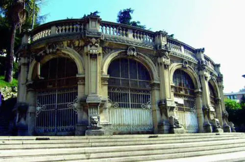 Finalmente «libera» scalinata Borghese