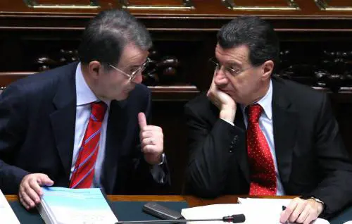 Fassino: Prodi può cadere fra 5 mesi