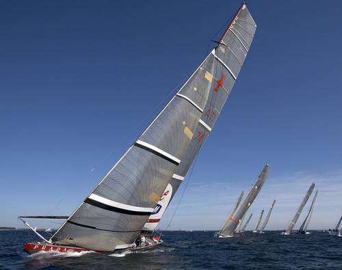 
Coppa America, varata la nuova Luna Rossa 
De Angelis: "Pronti alla sfida con Alinghi" 
